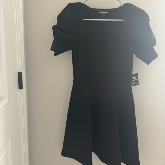 Express dress with puffed sleeves size XS. - Picture 4 of 4